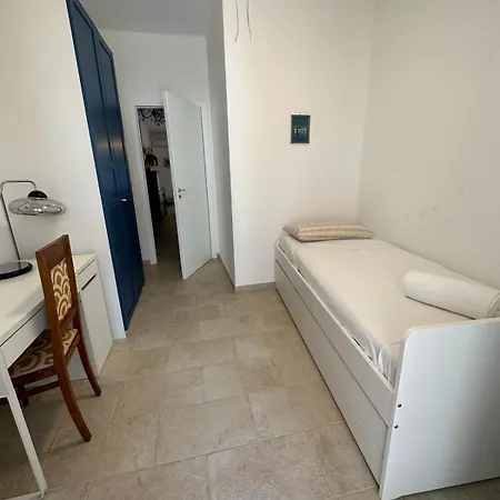 Petali Rosa - Dimora Perla Gæstehus